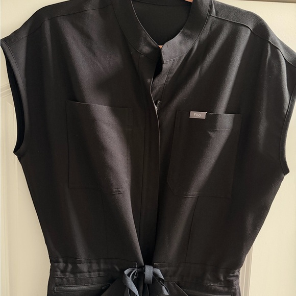 Figs Rafaela Cargo ScrubJumpsuit - Picture 2 of 2